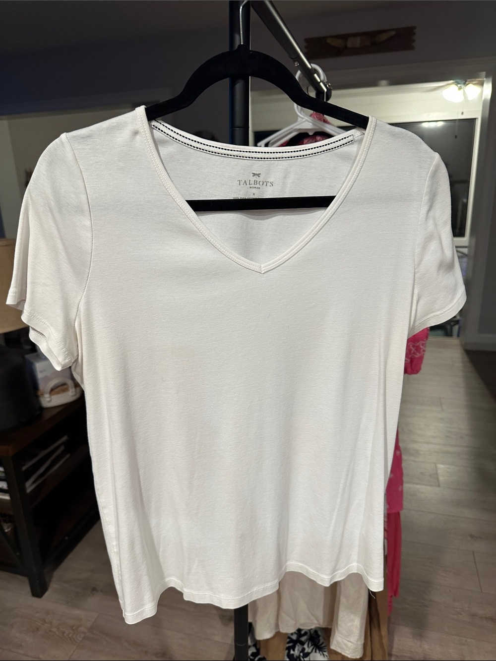 Talbots White V-Neck Short Sleeve Tee